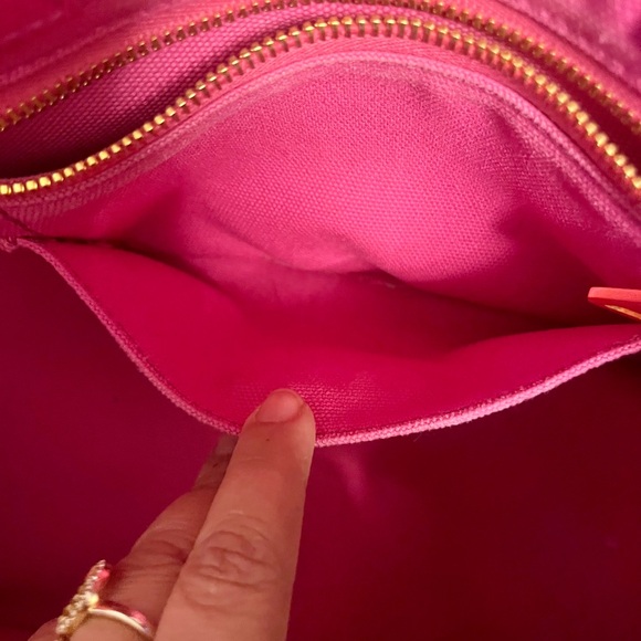 GUC Prada Pink Canvas CannapaTote Bag - Picture 4 of 7